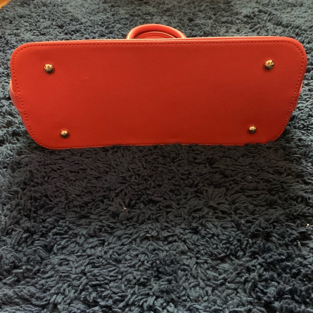 Handbag - Picture 2 of 6